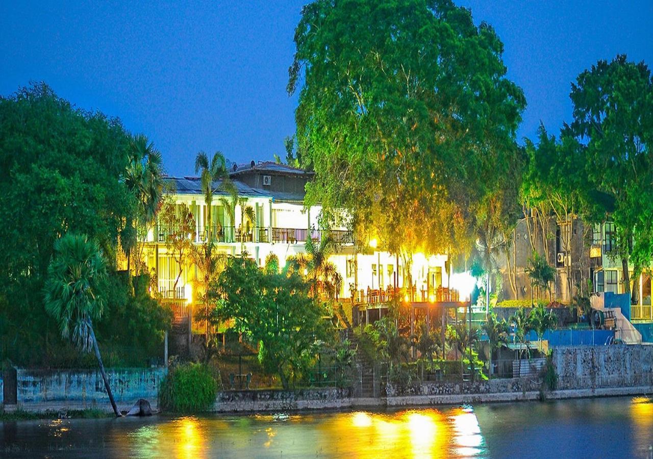 Lake Wind Hotel Tissamaharama Extérieur photo